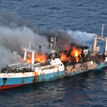 Image: Chinese fishing ship Kai Xin burns off the coast of Antarctica